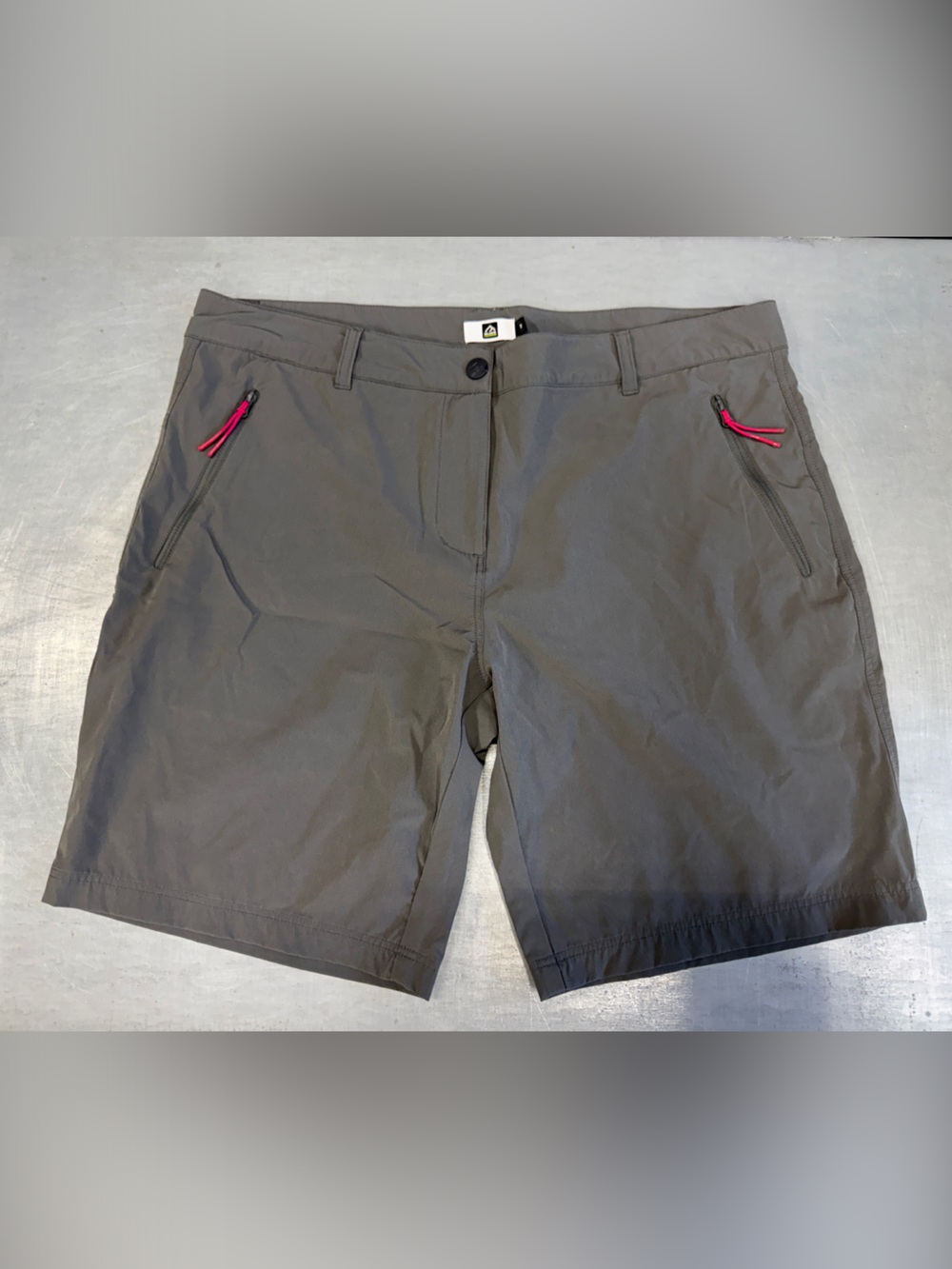 Women’s Athletic Gray Quick-Dry Shorts with Pink Zipper Accents
